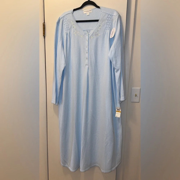 NWT MISS ELAINE WOMAN 3X LOUNGEWEAR/SLEEPWEAR/PAJAMA BLUE CUDDLEKNIT POPOVER - Picture 1 of 17